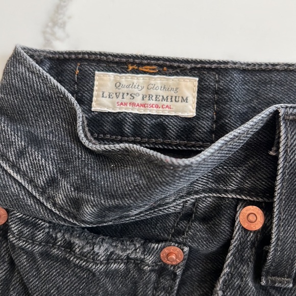 Levi’s Vintage Black 501 Shorts - Picture 3 of 4